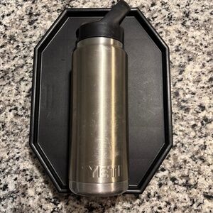 Rambler 26 oz Water Bottle with Straw Cap